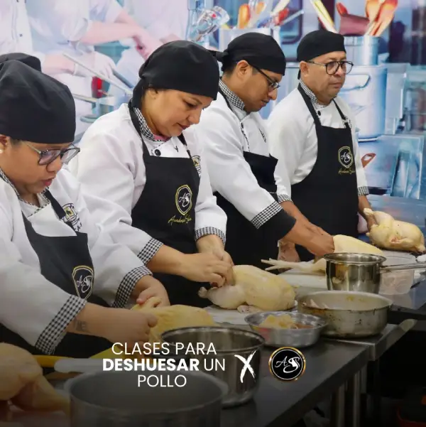 Clases para deshuesar pollo